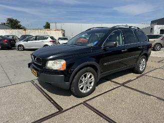 Vaurioauto  passenger cars Volvo Xc-90 2.5 T Summum 2005/1