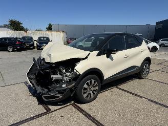 Voiture accidenté Renault Captur 1.5 DCI  Xmod 2016/6