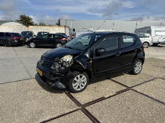 Damaged car Nissan Pixo 1.0 Looks 2013/10