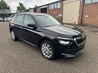 Coche accidentado Skoda Kamiq Ambition Pano Automaat Stoelverwarming 2024/6