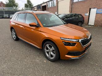 damaged passenger cars Skoda Kamiq Style 1.5 150pk LED VIRTUAL ACHTERUITRIJCAMERA 2022/6