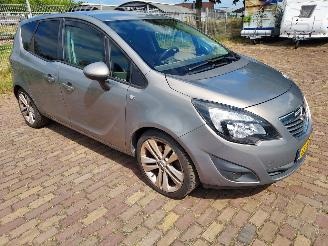 krockskadad bil auto Opel Meriva  2011/5