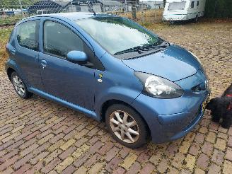Auto incidentate Toyota Aygo 5 deurs  850 euro minimum prijs 2009/1