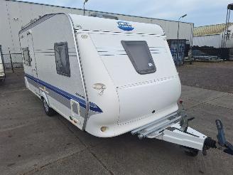 krockskadad bil caravan Hobby  460 ufe 2003/2