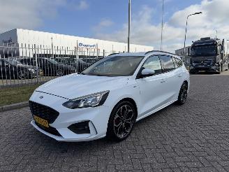 Schadeauto Ford Focus 1.0 EcoBoost Hybrid ST Line 2021/4