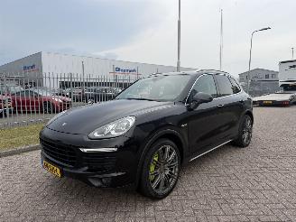 Voiture accidenté Porsche Cayenne 3.0 S E-Hybrid 2015/6