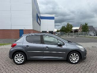 Damaged car Peugeot 207 1.6 VTi Sportium AIRCO 2010/10