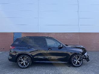 Damaged car BMW X5 xDrive30d High Executive 2023/2