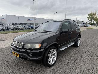 krockskadad bil auto BMW X5 4.6 is 2003/7