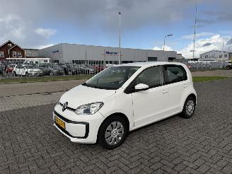 Damaged car Volkswagen Up! 1.0 BMT Move Up 2017/6