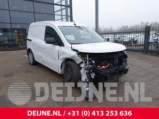 Salvage car Nissan Townstar Townstar, Van, 2021 44 kWh 2024/12