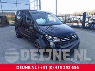 Salvage car Volkswagen Caddy Caddy IV, Van, 2015 2.0 TDI 150 2019/2