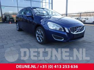 Auto da rottamare Volvo V-60 V60 I (FW/GW), Combi, 2010 / 2018 1.6 T4 16V Flexifuel 2012/7