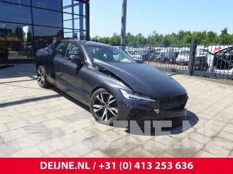 Vrakbiler auto Volvo S-60 S60 III (ZS), Sedan, 2019 2.0 T5 16V 2020/1