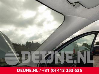 Volvo V-40 V40 (MV), Hatchback 5-drs, 2012 / 2019 2.0 D3 16V picture 28