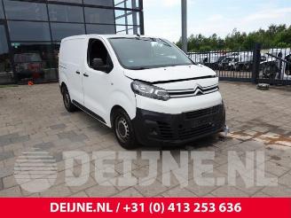 Vrakbiler auto Citroën Jumpy Jumpy, Van, 2016 1.6 Blue HDi 95 2017/4
