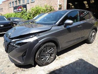 Voiture accidenté Nissan Qashqai N-Connecta 2025/3