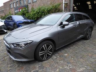  Mercedes Cla-klasse Shooting Brake CLA 250 e 2022/9