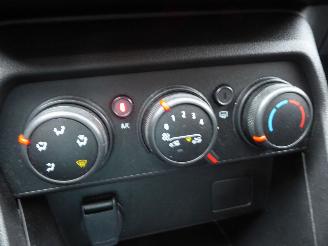 Dacia Sandero Expression picture 14