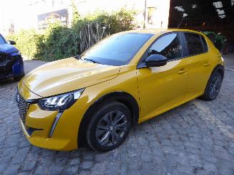 Auto incidentate Peugeot e-208 e- Style 2022/12