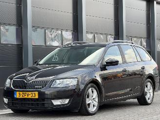 begagnad bil auto Skoda Octavia 1.6 TDI Greenline Navi Clima PDC 2014/12
