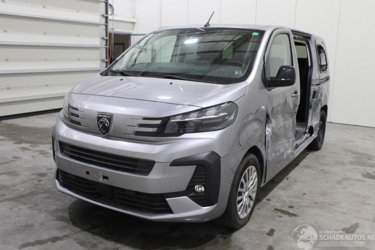 Peugeot Traveller 