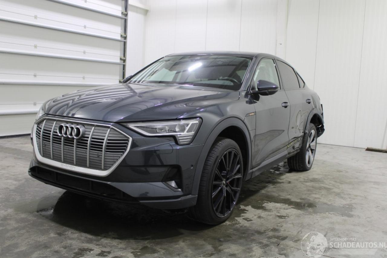 Audi E-tron 