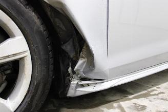 Audi A4  picture 9