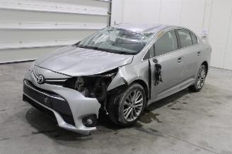 Vrakbiler auto Toyota Avensis  2017/6