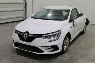 demontáž osobní automobily Renault Mégane Megane 2022/11