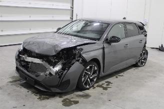 krockskadad bil auto Peugeot 308  2025/5