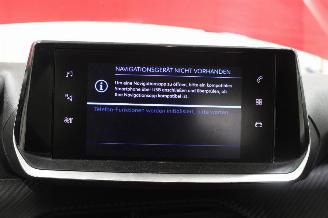 Peugeot 208  picture 14