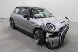Mini Cooper SE picture 2