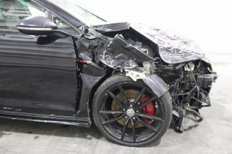 Volkswagen Golf  picture 8