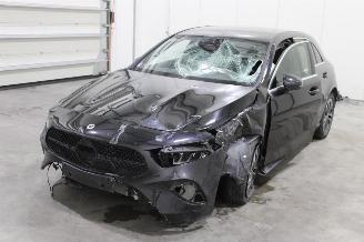 Voiture accidenté Mercedes A-klasse A 180 2023/11