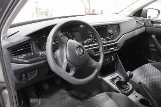 Volkswagen Polo  picture 9