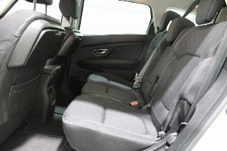 Renault Scenic  picture 12