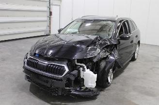 Damaged car Skoda Octavia  2025/6