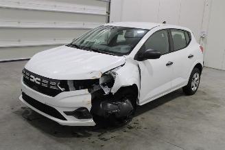 krockskadad bil auto Dacia Sandero  2025/11