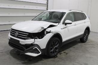 Damaged car Volkswagen Tiguan Allspace 2023/12