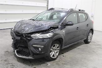 krockskadad bil auto Dacia Sandero  2022/9