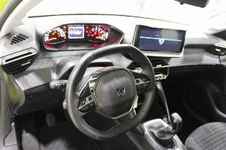 Peugeot 208  picture 10