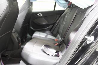 BMW 1-serie 118 picture 12