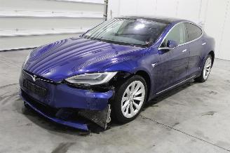 Auto da rottamare Tesla Model S  2016/12