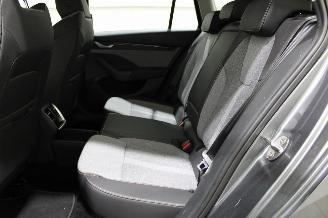 Skoda Octavia  picture 11