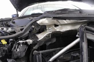 BMW 3-serie 330e picture 20