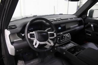 Land Rover Defender  picture 10