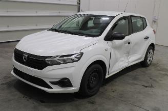 krockskadad bil auto Dacia Sandero  2022/1