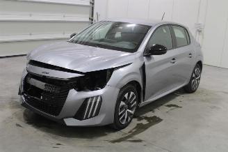 Schadeauto Peugeot 208  2024/10