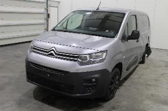 Damaged car Citroën Berlingo  2022/4
